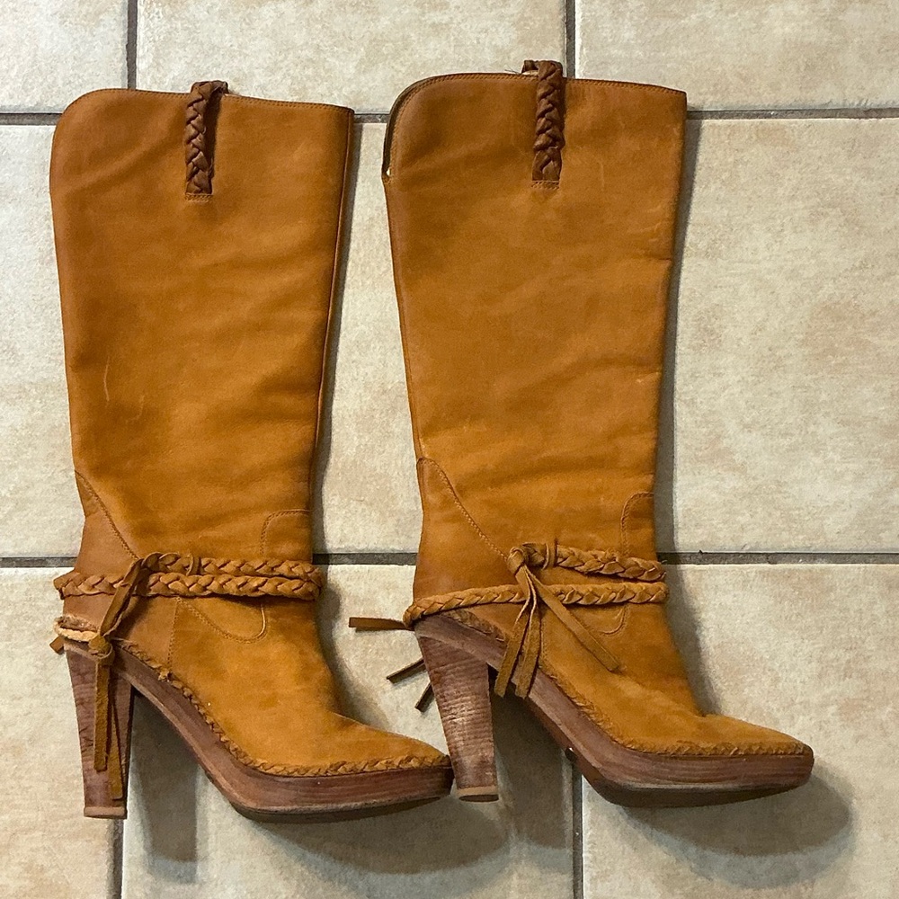 Cole Haan (NikeSole) Nubuck Suede Boots size 11 fits like 10.5